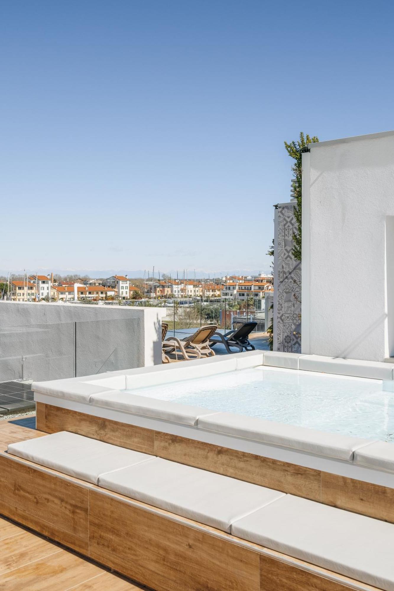 Aparthotel Sea Breeze Caorle Zewnętrze zdjęcie